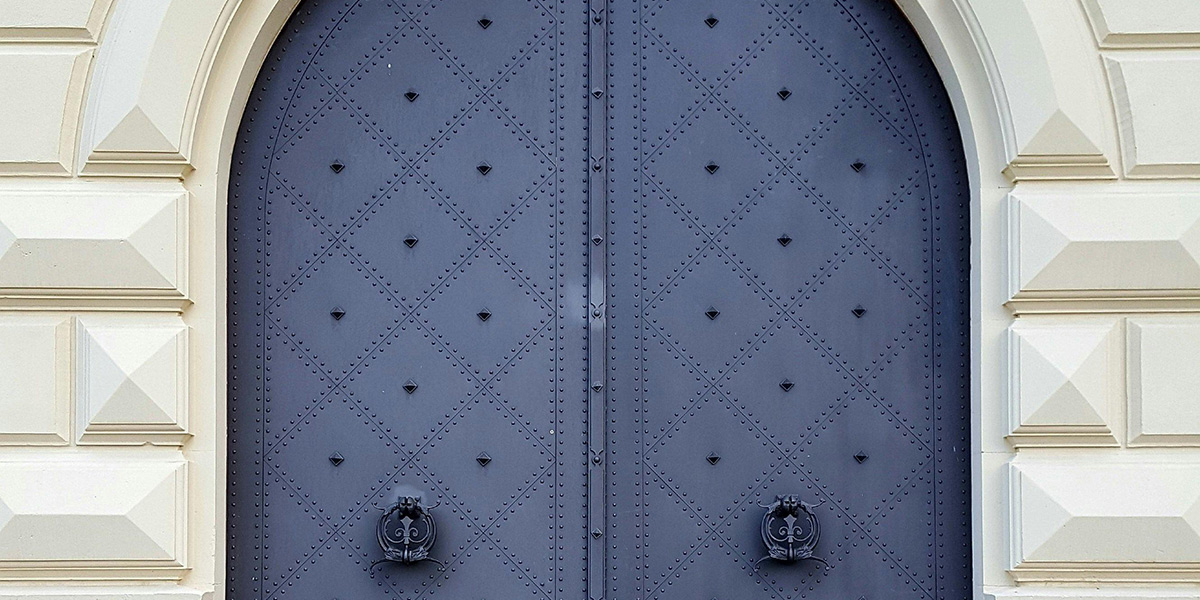 Зломозахисні двері – надійний захист вашого будинку